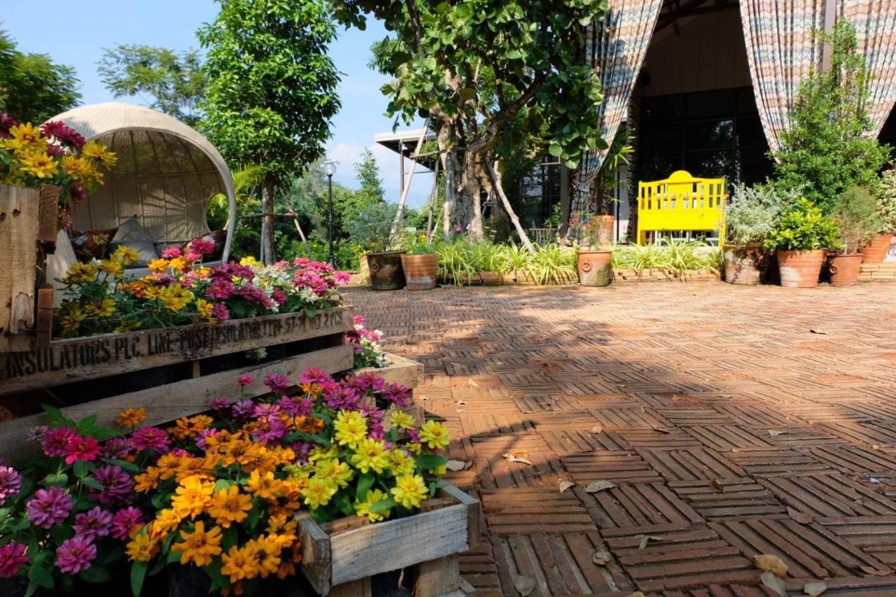 Thanburi Resort Csomthong Kültér fotó